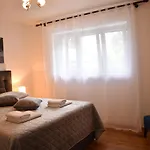 Apartment Tasha\'S Home